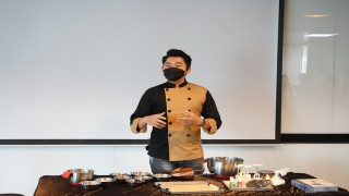 img-elevee-x-bca-happy-mooncake-festival